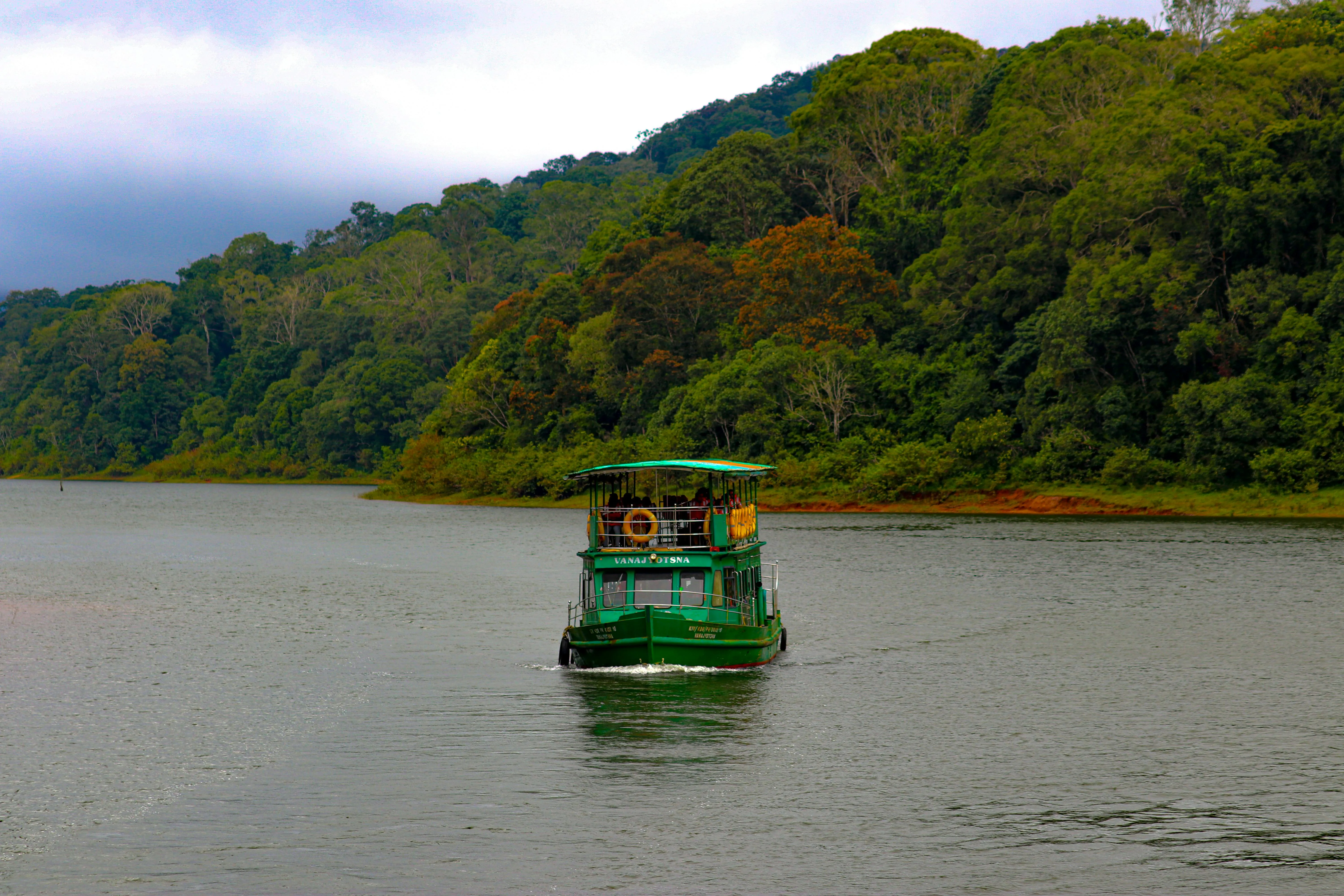 Scenic Kerala With Houseboat
