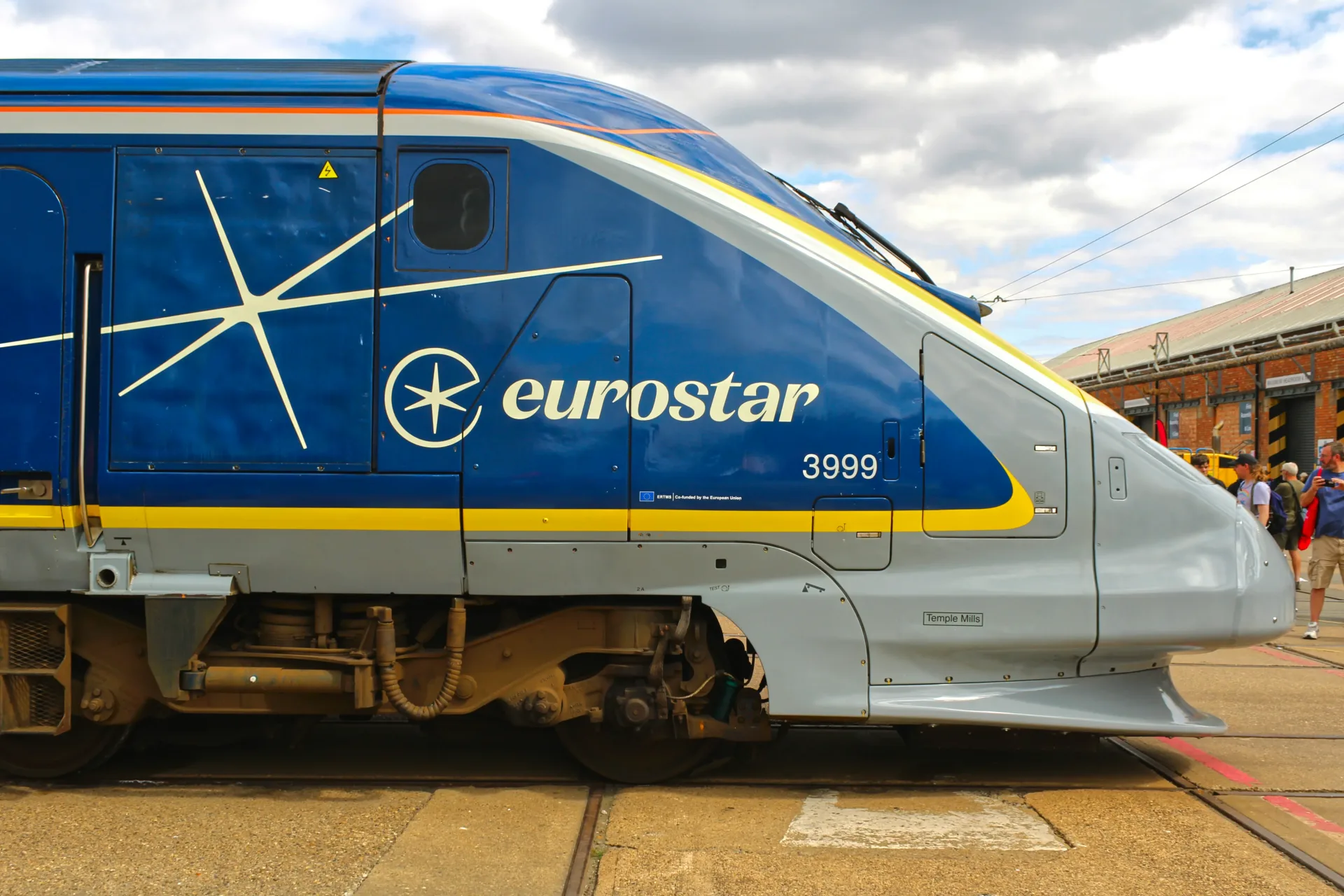 Proceed to Paris - the City of Romance, Lights and Glamour.