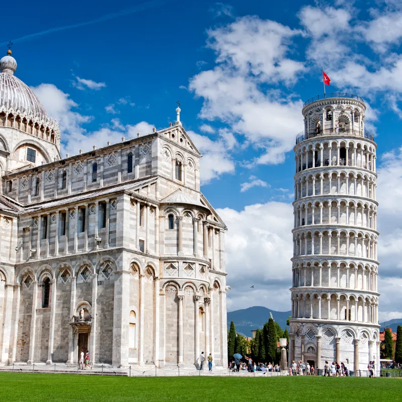 Guided walking city tour of Florence. View the remarkable and famous Leaning Tower of Pisa.